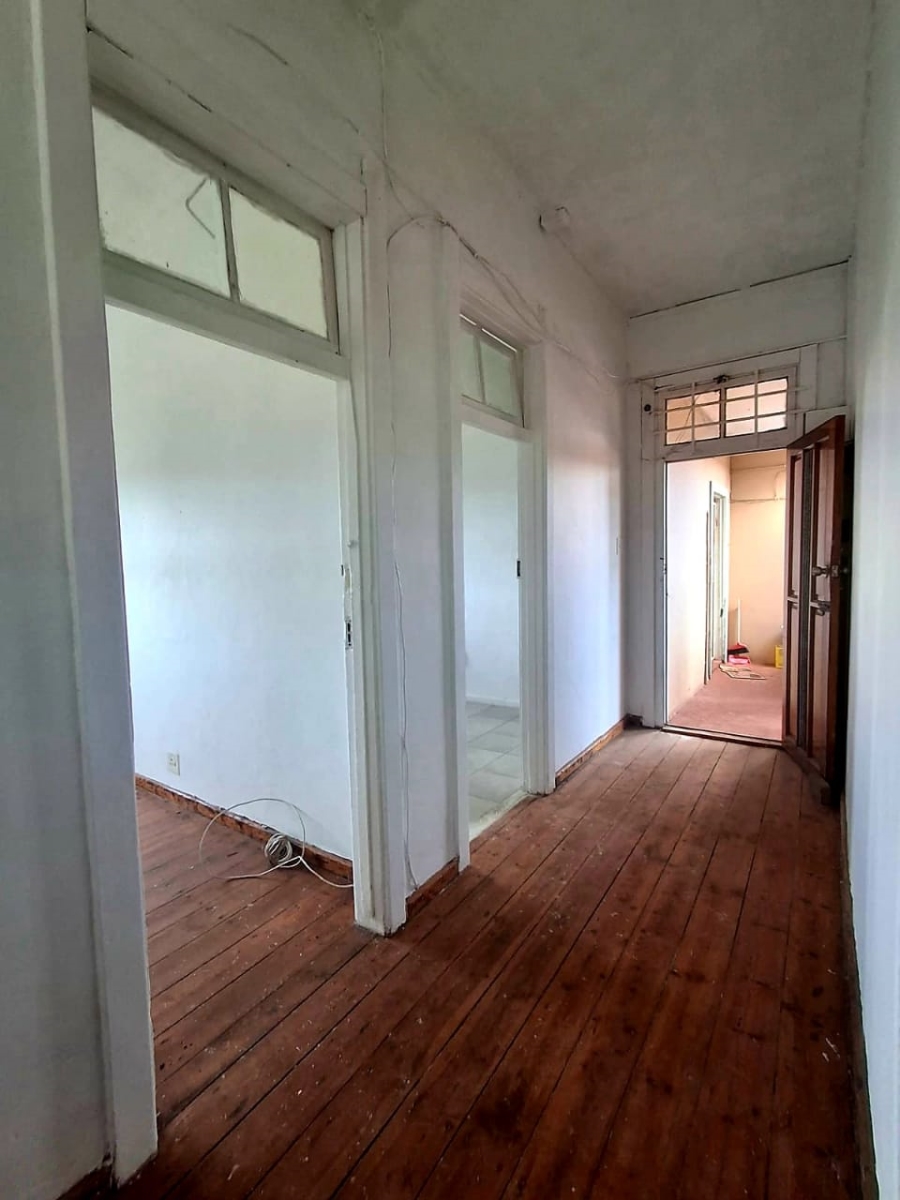 1 Bedroom Property for Sale in Quigney Eastern Cape